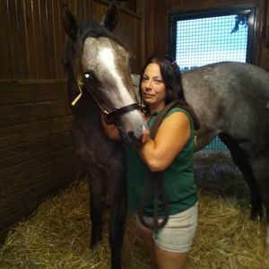 Meet your Posher, Crystal